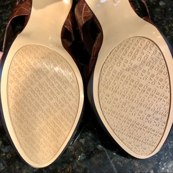 BRAND NEW GORGEOUS BANDOLINO HEELS, SIZE 9.5 - Picture 5 of 8